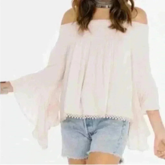 Anthropologie Raga Bell Sleeve Light Pink Off The Shoulder Flowy Top Size Medium - Picture 1 of 8
